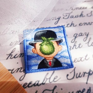 Rene Magritte The Son of Man painting embroiderey Hand embroidered brooch Handmade broochs Famous art hand embroidery Fabric brooch pin