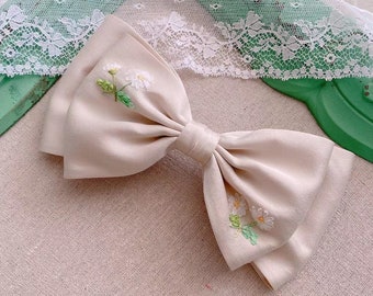 Pure silk oversized hair bow for women Hand embroidered bow Daisy bow Champagne double layered bow Gift for girl Bridesmaid gift Wedding bow