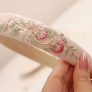 Hand besticktes Stirnband Gestickte Erdbeer Stirnbänder Handgefertigtes Stirnband Hochzeit Stirnband Geschenk für Mädchen Brautjungfer Geschenk Kinder Stirnband