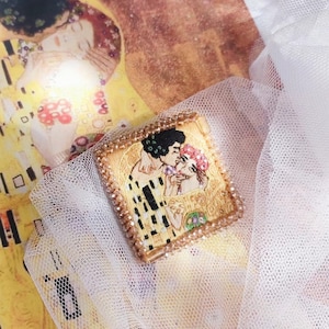 Gustaw Klimt The Kiss painting embroidery Famous art hand embroidery Hand embroidered brooch Handmade brooch  Fabric brooch pin Special gift