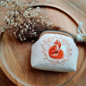Monedero de zorro bordado a mano Monedero de tela Monedero de novia bordado Monedero con estampado de animales Pequeña bolsa bordada Selección de Etsy