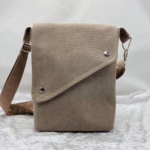 Sacoche  homme beige marron en toile de coton épaisse. Original et unique