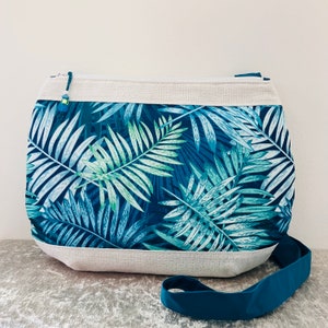 Grand sac bandoulière vert et blanc. Original et unique