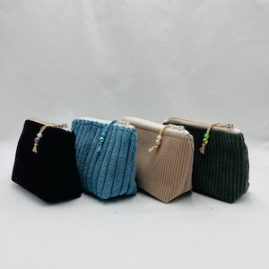 Porte monnaie en velours. Pratique et tendance
