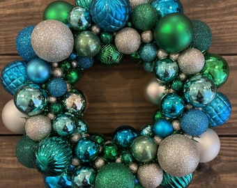 Beautiful Shatterproof Balls Wreath Shades Green Blue Turquoise Teal Soft Gold Party Door Hanger Decoration Peacock Colors
