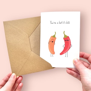 Hot Li’l Chilli Valentinstagskarte A6 | Coole Chilischote Illustration Grußkarte | Liebeskarte mit süssem Chilischoten