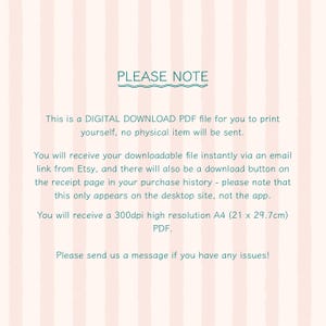 Może przedstawiać: Zestaw trzech ceramicznych kubk&oacute;w z nakrapianym, matowym wykończeniem. Każdy kubek ma inny kolor: jasnoniebieski, kremowy i szary. Kubki mają prosty, nowoczesny design i wygodny uchwyt.