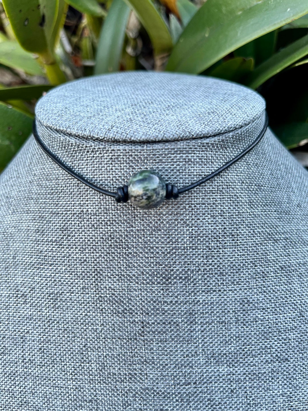 Jade One Stone Choker. Large Jade Gemstone Necklace. Knotted Leather Jade Choker. Jade Necklace