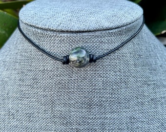 Large Jade Gemstone Choker, Knotted Leather Necklace (12mm)
