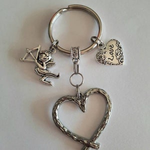 Love keychain, Valentines day keychain, heart keychain