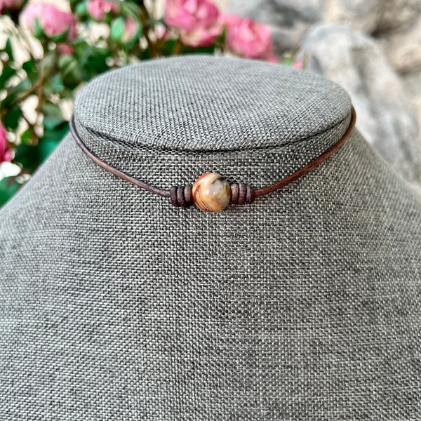 Crazy lace Agate stone knotted leather choker. Boho chic agate choker. Crazy lace agate necklace. Boho chic choker. Gemstone choker