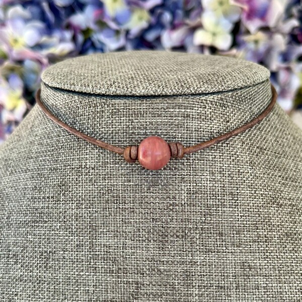 One stone Rhodonite choker. Pink Rhodonite necklace. One stone Rhodonite knotted leather choker. Gemstone leather choker