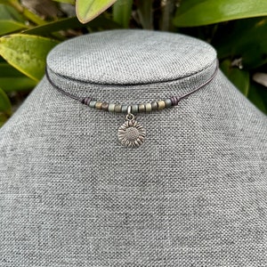 Sunflower beaded necklace/Flower choker/ sunflower beaded choker/ Dainty seed bead choker/Boho flower beaded choker/knotted leather choker.
