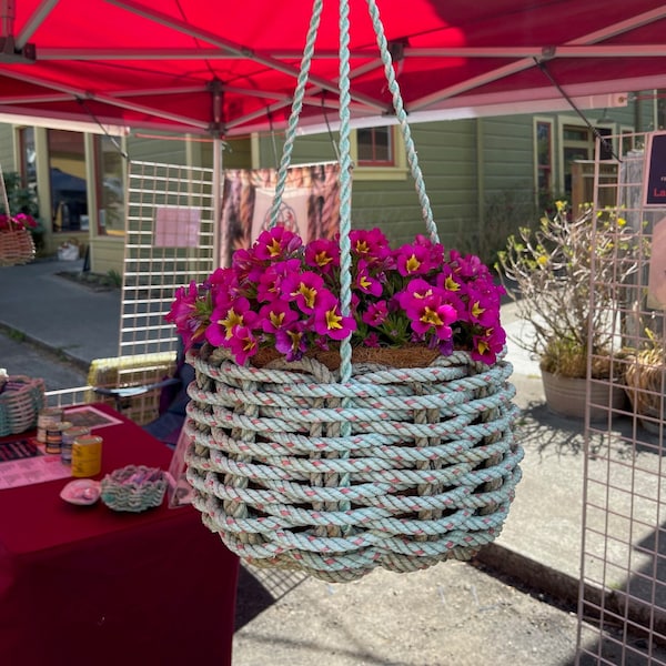 Large Hanging Sea Basket - Reclaimed Crab Rope - Handwoven