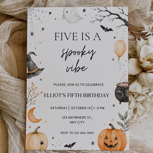 Cinco es un ambiente espeluznante Invitación de cumpleaños número 5, Invitación de cumpleaños de Halloween, Fiesta de cumpleaños espeluznante para el quinto cumpleaños, Plantilla editable