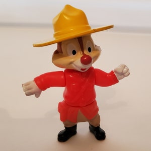 Vintage Disney Chip 'N' Dale figurine, Rescue Rangers Epcot Centre, Happy meal, 90s Chipmunk Toy Figure Collectible