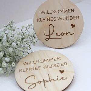 Personalisiertes Holzschild WILLKOMMEN KLEINES WUNDER Fotoshooting New Born Hallo Welt Bild 7