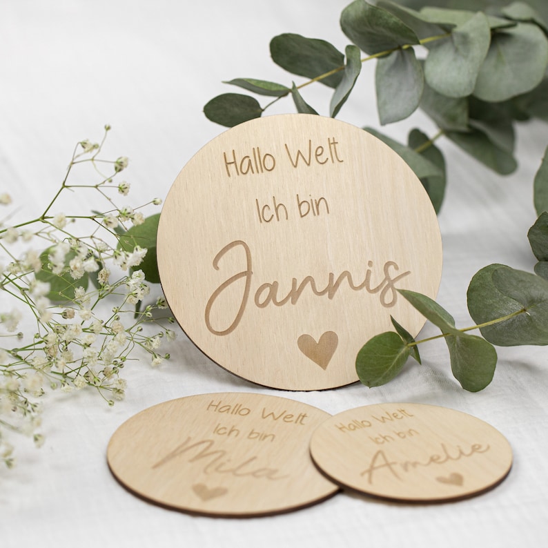 Personalisiertes Holzplättchen Hallo Welt. Ich bin Name Hallo Welt Baby Holzplättchen NewBorn Lasergravur Geburtsgeschenk Foto Bild 3