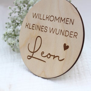 Personalisiertes Holzschild WILLKOMMEN KLEINES WUNDER Fotoshooting New Born Hallo Welt Bild 3