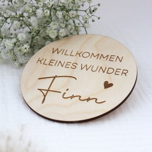 Personalisiertes Holzschild WILLKOMMEN KLEINES WUNDER Fotoshooting New Born Hallo Welt Bild 2