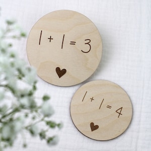 Schwangerschaftsverkündung - Holzplättchen "1+1=3" - Liebe im Bauch - Wunder im Bauch - Schwangerschaft - Baby - Fotoshooting