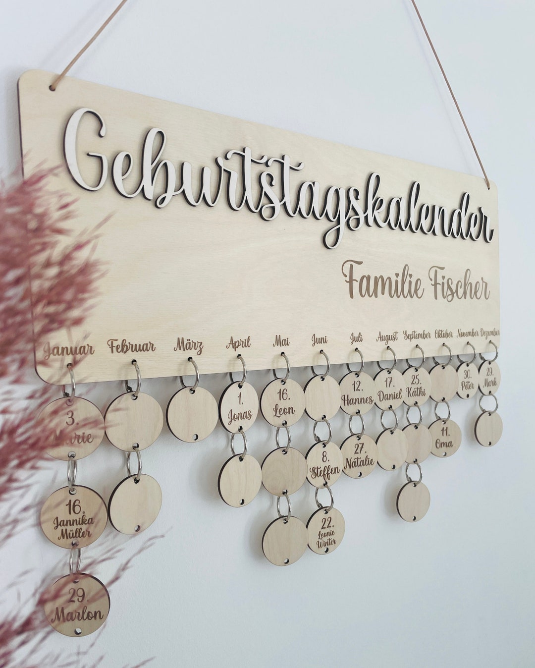 Personalisierter Geburtstagskalender aus Holz in 3D Optik