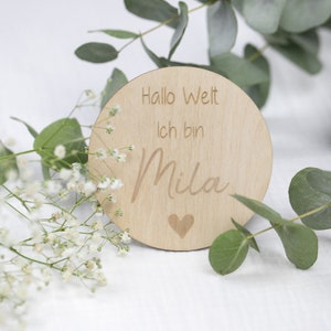 Personalisiertes Holzplättchen Hallo Welt. Ich bin Name Hallo Welt Baby Holzplättchen NewBorn Lasergravur Geburtsgeschenk Foto Bild 5