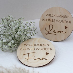 Personalisiertes Holzschild WILLKOMMEN KLEINES WUNDER Fotoshooting New Born Hallo Welt Bild 4