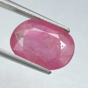 Pinkish Red Ruby, Oval Cut, 6.65 Ct Loose Gemstone
