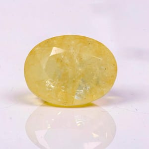 Béryl naturel doré de forme ovale de 13,80 ct