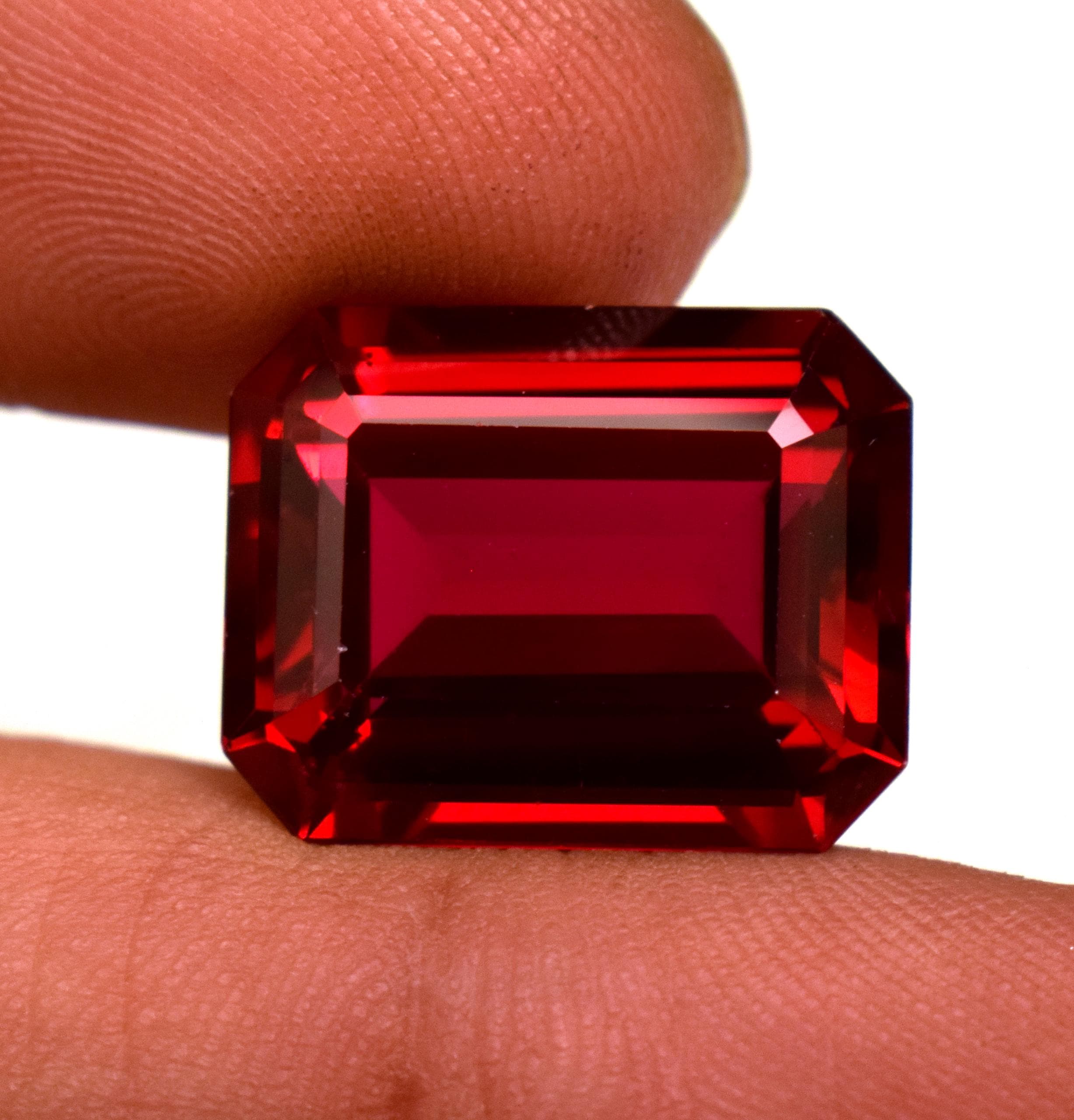 AA++ Natural Loose Gemstone Ruby Bloody Red Emerald Cut 16.50 Ct