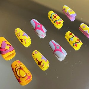 Wizard hat Press on Nails, Hand painted Press on nails, Witchy nails, Autumn Aesthetic, Pumpkin nails, Halloween nails, Spooky nails