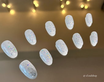 Glitter Nails, Short Oval Press On Nails, Japanese Nail Art , Hand Painted Nails , Cute holiday Nails , Bling Bling Nails , Cozy Nails