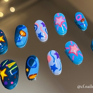 Retro Blue Star Press on Nails, 10 pc shooting star nails, cute fake nails, Cosmo nails , Short Oval Press on nails, Whimsical False nails