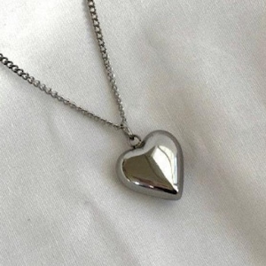 Silver Heart Necklace Coquette Jewelry Gift for Her Dainty Minimalist Heart Puffy Charm Necklace Women Jewelry Gift Every Day Necklace