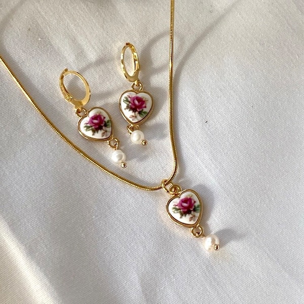 Heart Gold Jewelry Set Floral Heart Charm Dangle Earrings Dainty Dollete Necklace Dainty Coquette Jewelry Gift For Her Gold Heart Charm