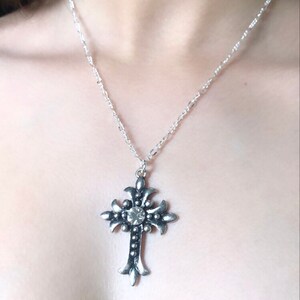 Vintage Fleur cross necklace, grunge y2k, gothic silver cross pendant gothic trendy jewelry personalized gift