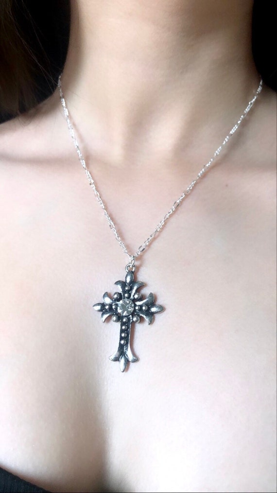 Athenas Big Cross Necklace Gothic Vintage Victorian Y2k Grunge Jewelry  Silver Big Large Pendant - Etsy | Gothic vintage, Grunge jewelry, Necklace