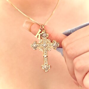 Collar con colgante de cruz de oro con letra para mujer, joyería personalizada, regalo para ella, joyería religiosa, collar con inicial personalizado para parejas.