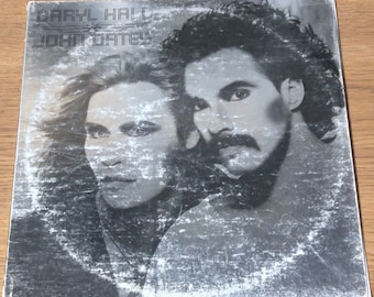 Daryl Hall & John Oates - Victor (1975, Vintage Vinyl LP) “Camellia”