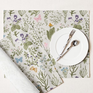 Green Wildflowers Placemat Set, Green Botanical Placemats, Spring Summer Floral Placemat Set, Fabric Placemats, Farmhouse Style