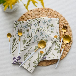 Botanical Floral Cloth Napkin Set, Spring Summer Wildflowers Napkins, Wildflower Napkins, Botanical Napkins, Flowers Napkins, Spring Decor