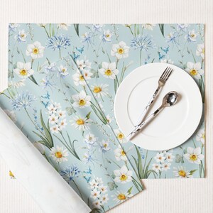 Watercolor Blue Wildflowers Spring Placemat Set, Blue Floral Placemats, Spring Summer Floral Placemat Set, Fabric Placemats, Farmhouse Style