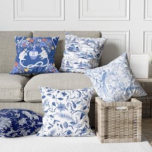 Blue Chinoiserie Pillow, Blue Cushion Cover, Blue Floral pillow, Chinoiserie Pillow, White Blue Throw Pillow, Chinoiserie Decor