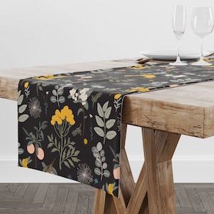 Fall Table Runner, Autumn Botanical Table Runner, Floral Table Runner, Fall Botanical Table Runner, Fall Home Decor