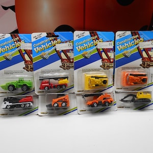 Lot 8 CONSTRUCTION VEHICLES Bulldozer Excavator Crane Skid Steer Loader Wheel Roller Diecast Metal Welly 8310B Vintage 90s