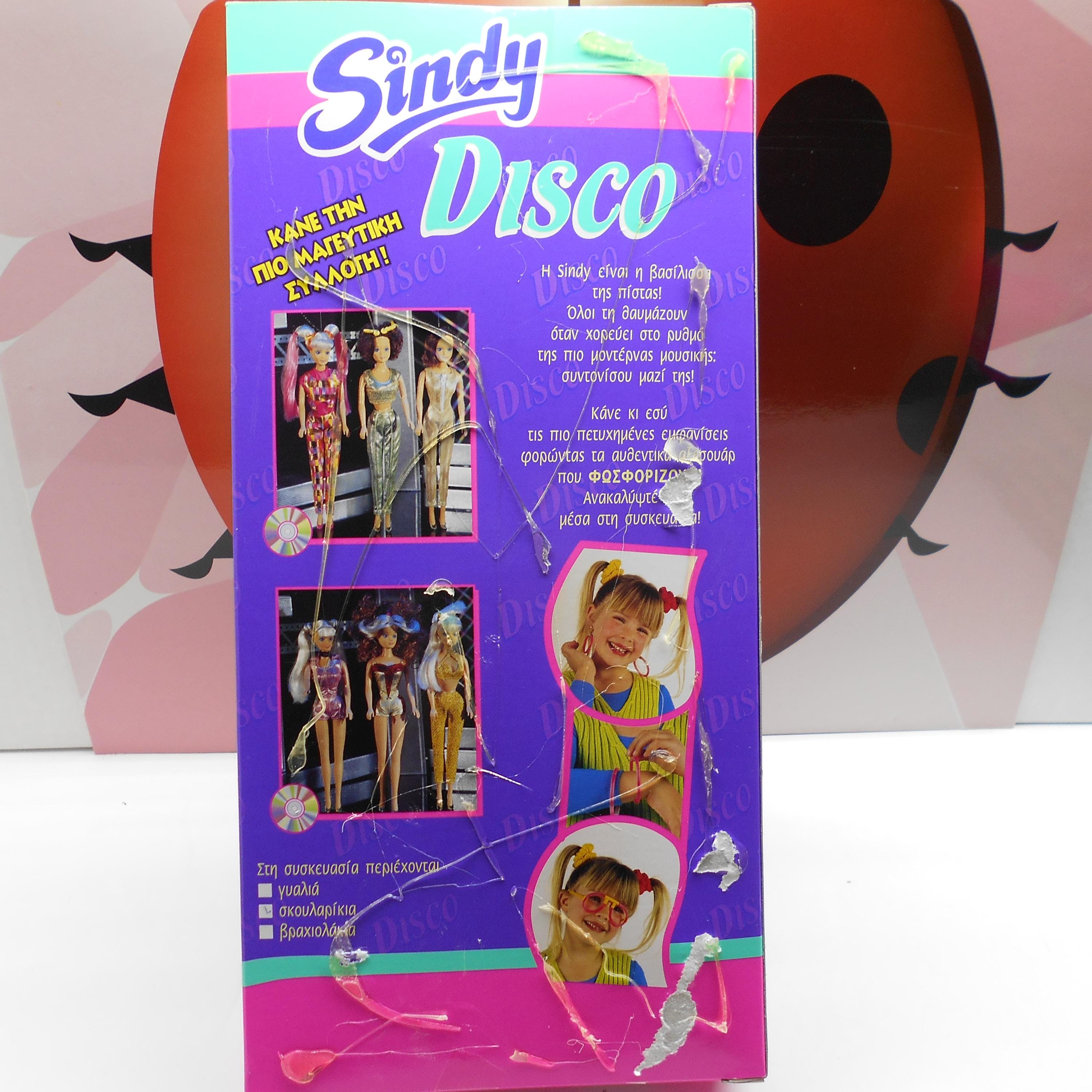 SINDY DISCO Fashion Doll Brunette Silver SI 18650 Hasbro