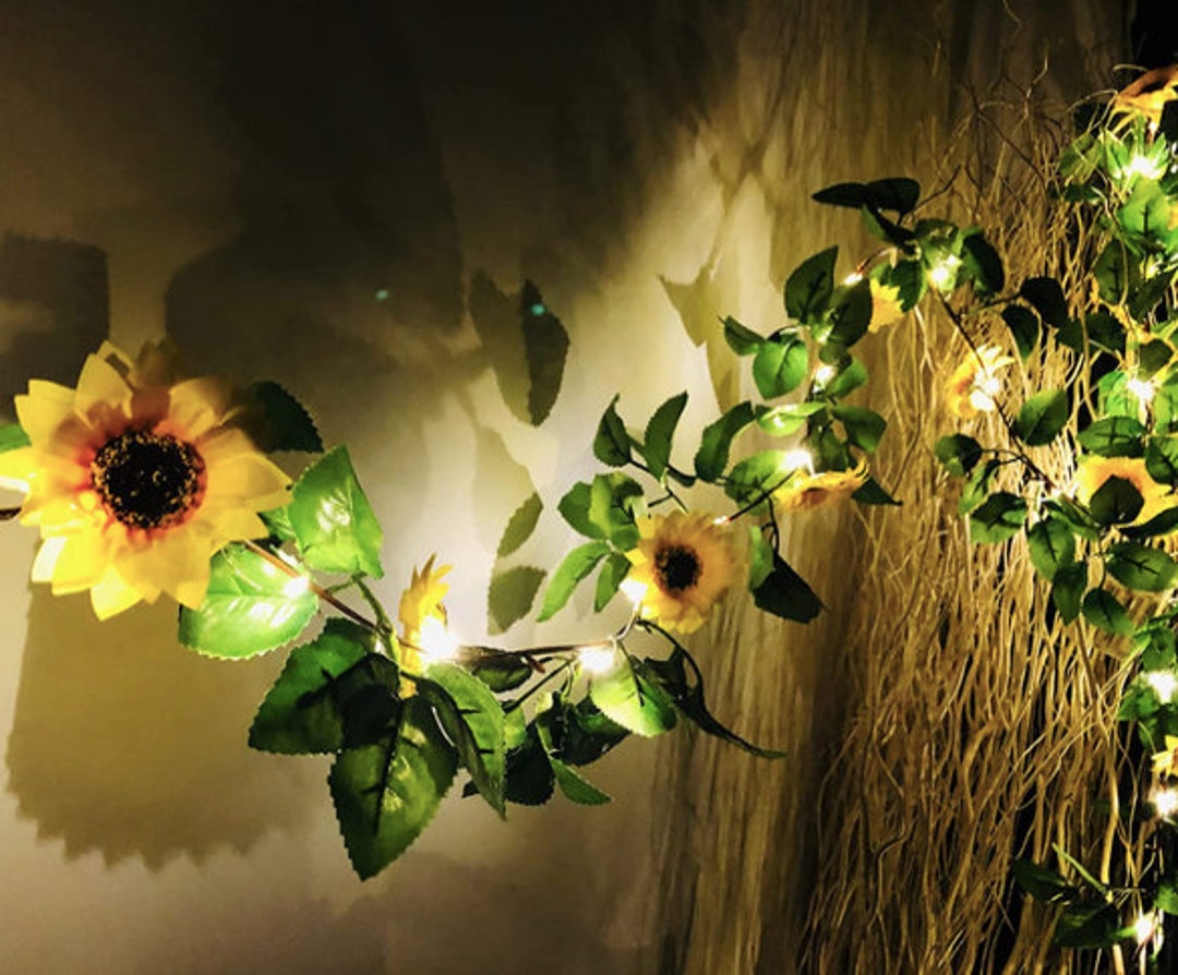 20 LED Artificial Sunflower Garland String Lights, 6.56ft Silk Sunflower  Vines With 9 Flower Heads Battery Powered Fairy String Lights For 