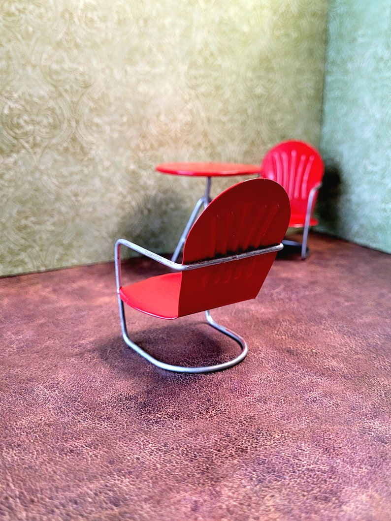 Miniature Red Metal Table & Chairs Set Realistic Dollhouse Accessories