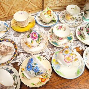 Mis-match Tea Cups & Saucers x4, Mix and Match Vintage Wedding, Mad Hatter Tea party, Afternoon Tea,